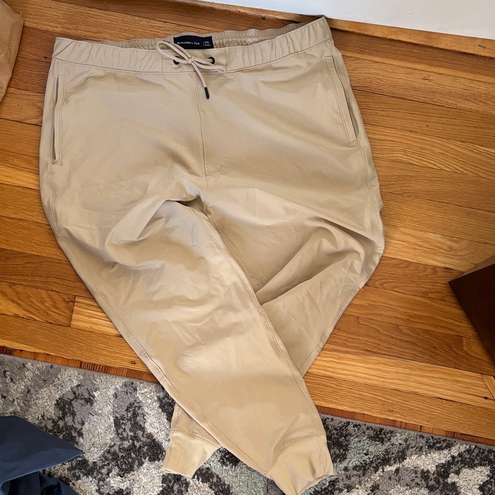 Abercrombie & Fitch khaki tan Joggers XXL
